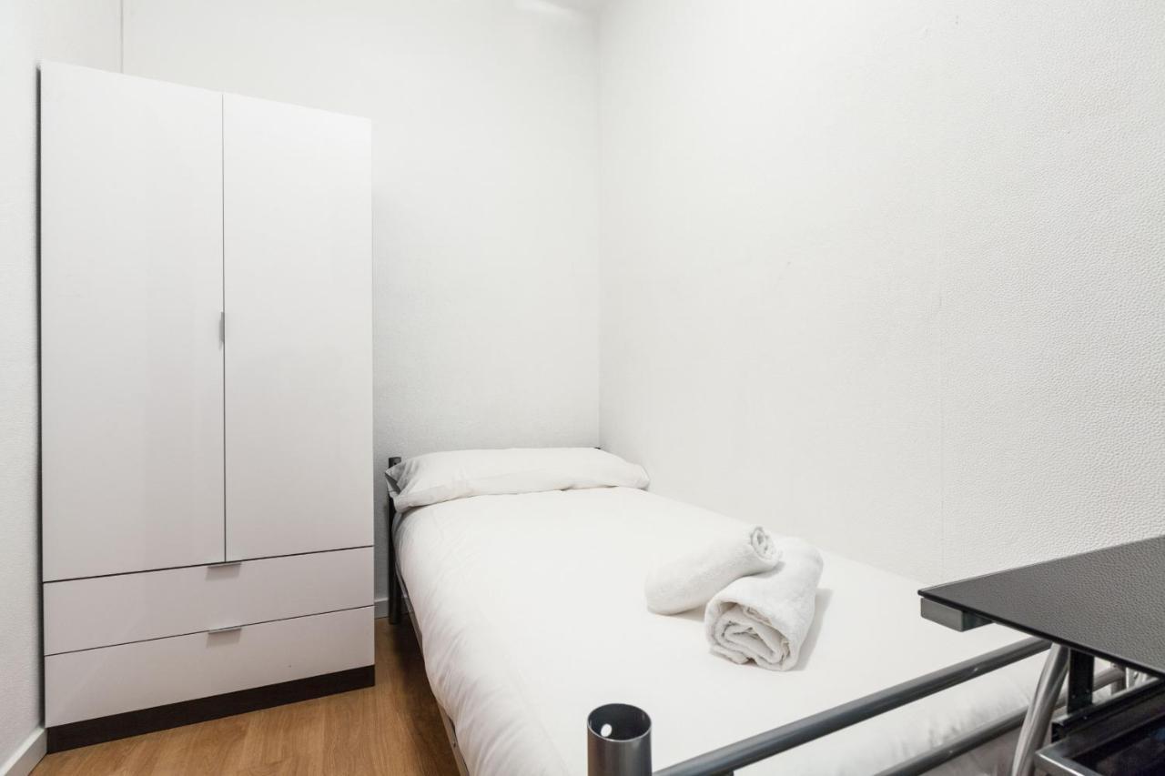 Sagrada Familia LEPANT Apartment Barcelona Bagian luar foto